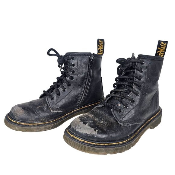 Dr. Martens Black Leather Lace-Up Kids Boots Distressed Condition #1460 J Size 2 - Picture 4 of 10